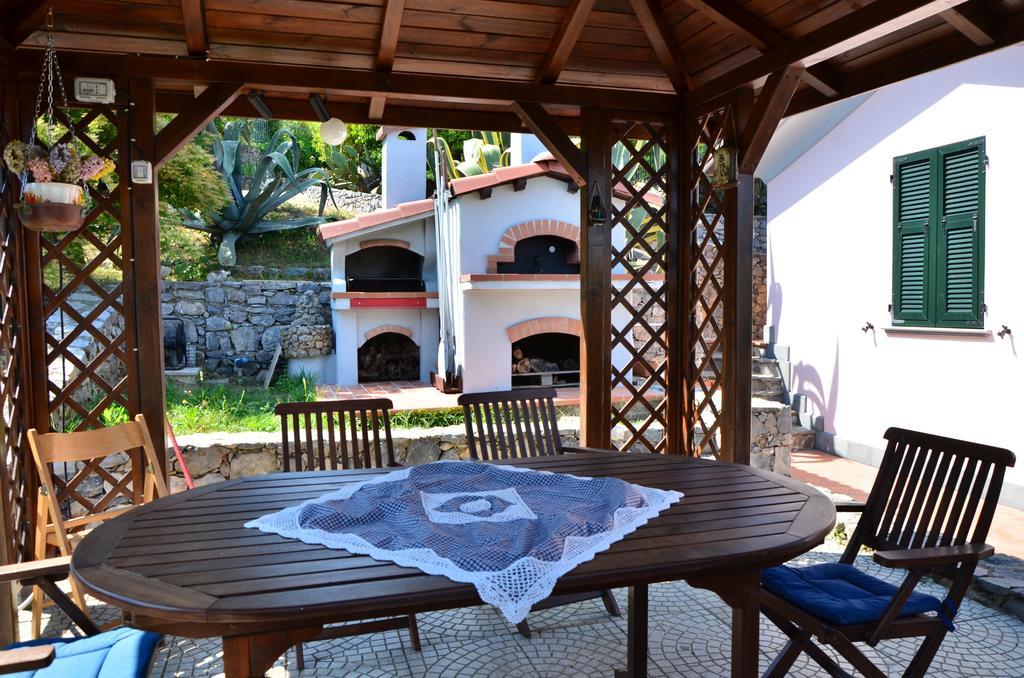 לה ספציה Villa Il Pettirosso מראה חיצוני תמונה